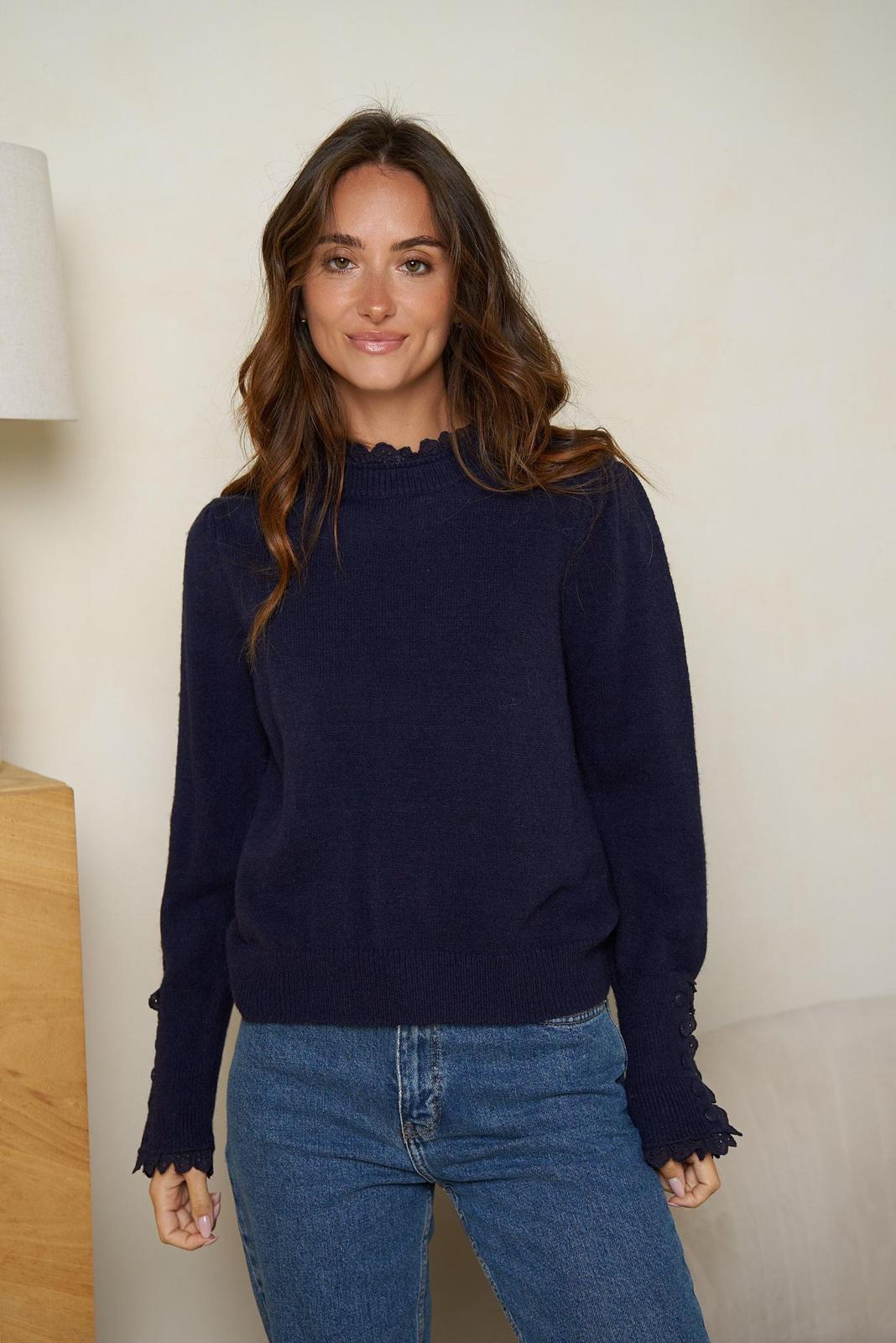 Maya Pull – Luchtig en Stijlvol