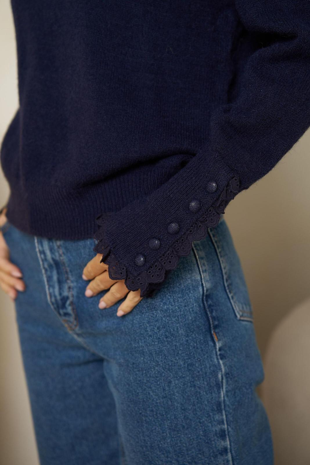 Maya Pull – Luchtig en Stijlvol