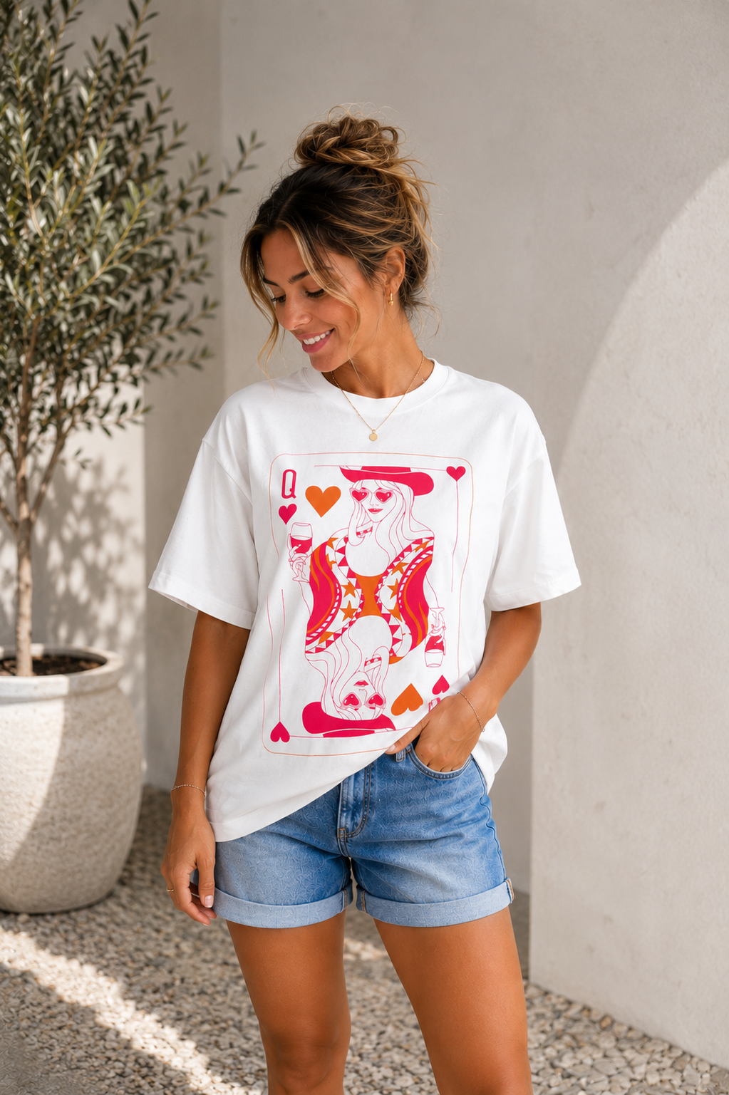 Queen of Hearts Oversized T-Shirt